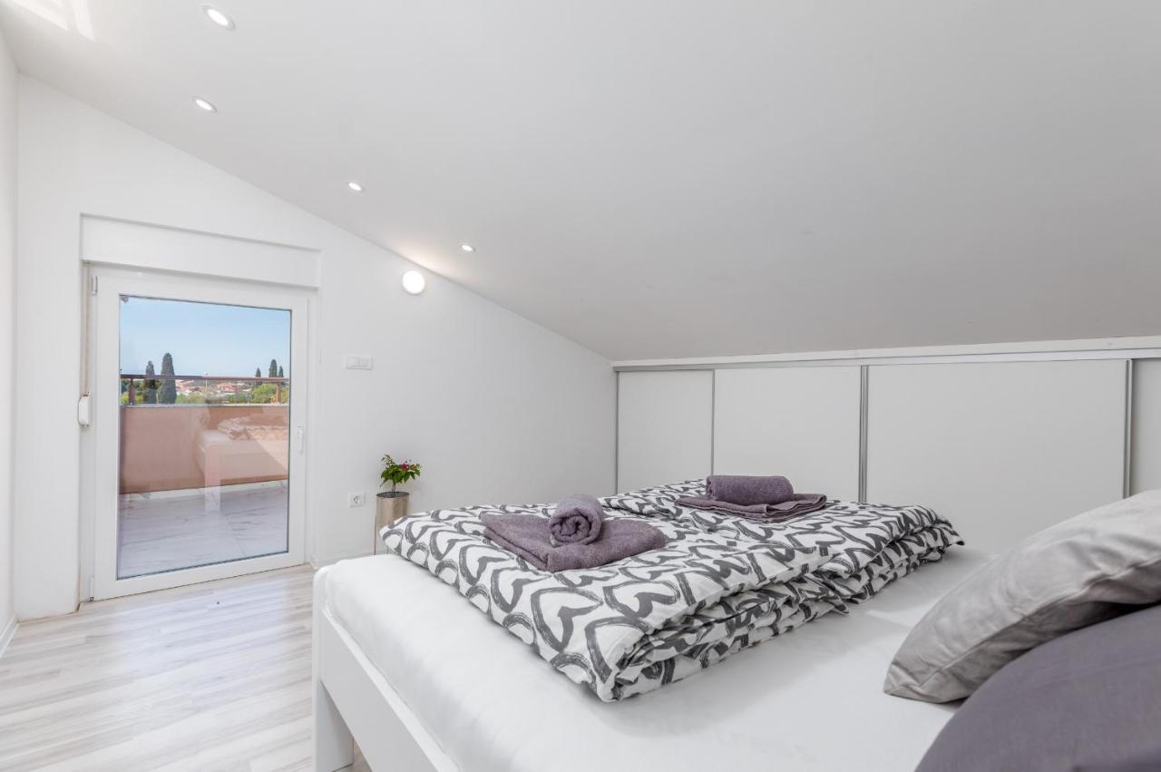 Apartman Knezevic A Fažana エクステリア 写真
