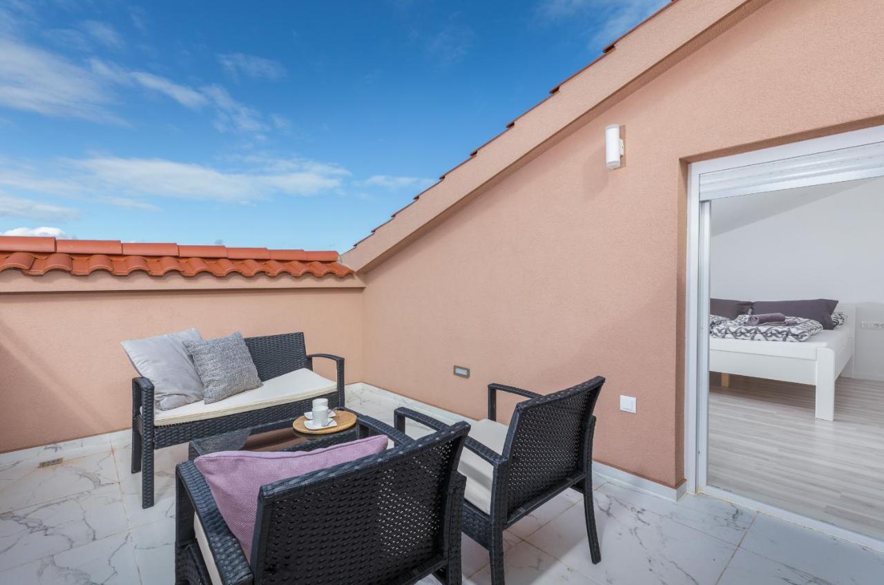 Apartman Knezevic A Fažana エクステリア 写真