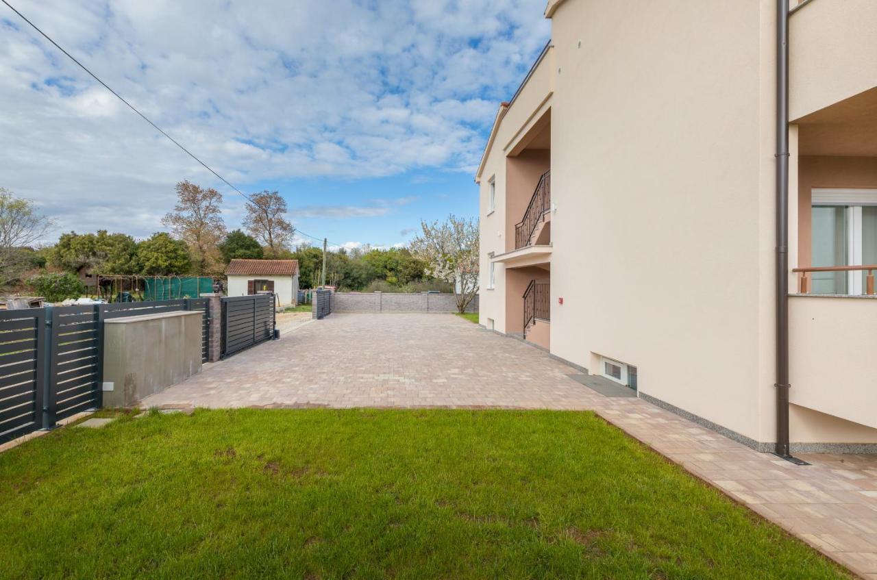 Apartman Knezevic A Fažana エクステリア 写真